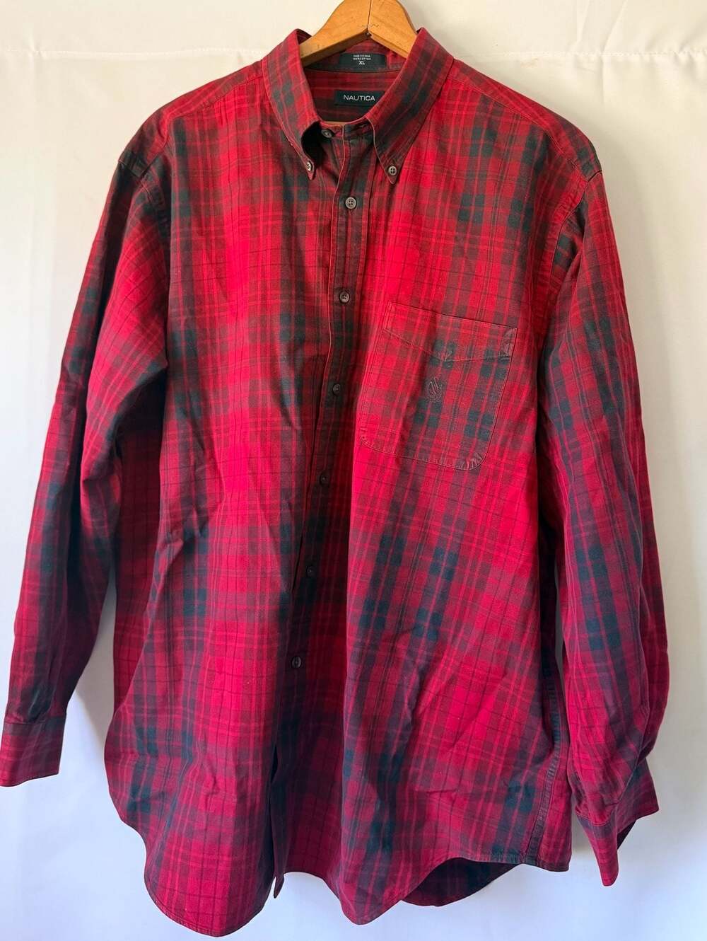 Nautica Men's XL Red and Black Plaid Long Sleeve Button Down Shirt
